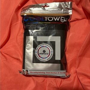 Super Cooling Towel in Black